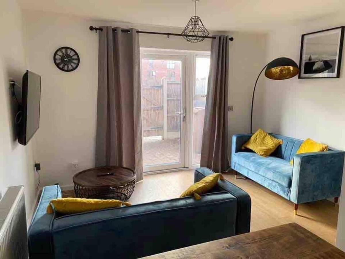 Beautiful 4-Bed House In Lincoln- Close To Centre 外观 照片